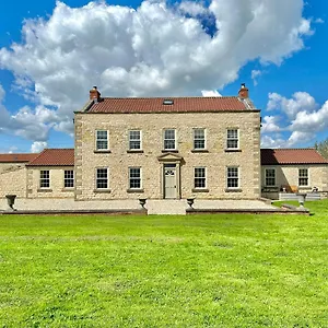  Holiday home Salton Lodge